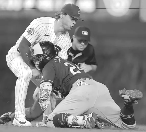 Brewers bounce back after embarassment a day earlier